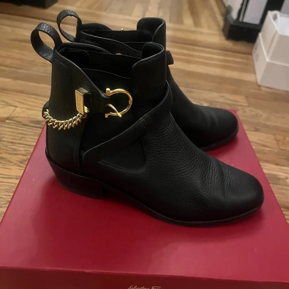 Salvatore Ferragamo beautiful ankle